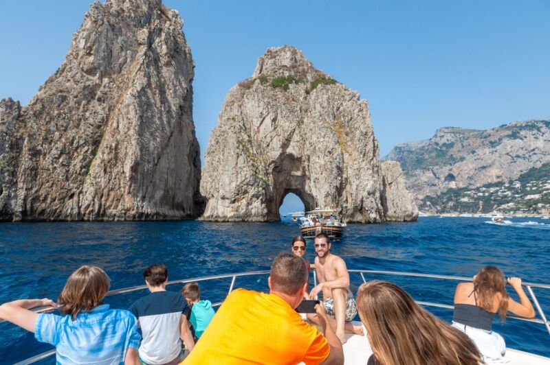 Capri tour in barca semi privato da Sorrento 